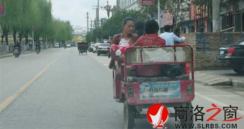 年輕媽媽，這車你也敢坐嗎？