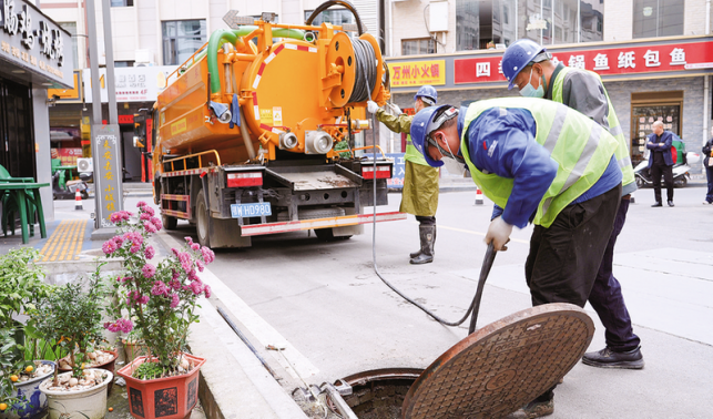 城市“清道夫”:用行動(dòng)守護(hù)潔凈家園