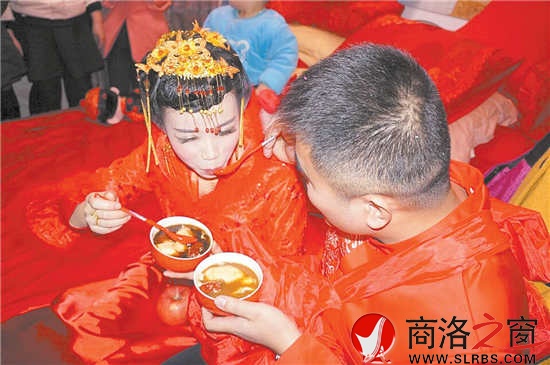 吃了子孫湯，可白頭偕老,子孫滿堂。